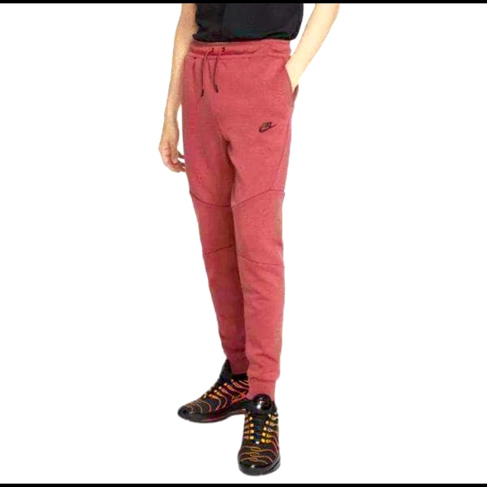 Nike Sportswear Tech Fleece Jogger Cedar Black ❤️